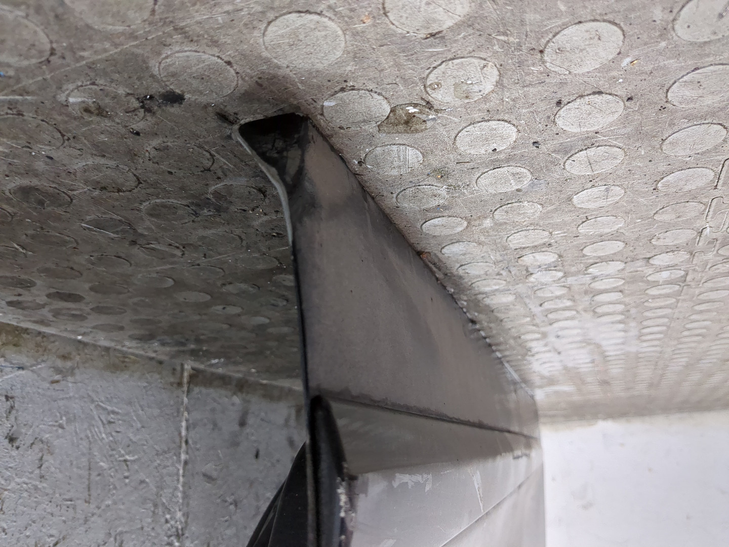 Дверь передняя левая