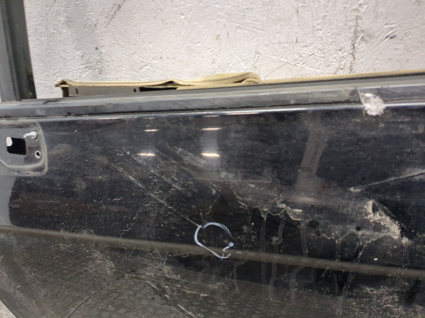 Дверь передняя левая