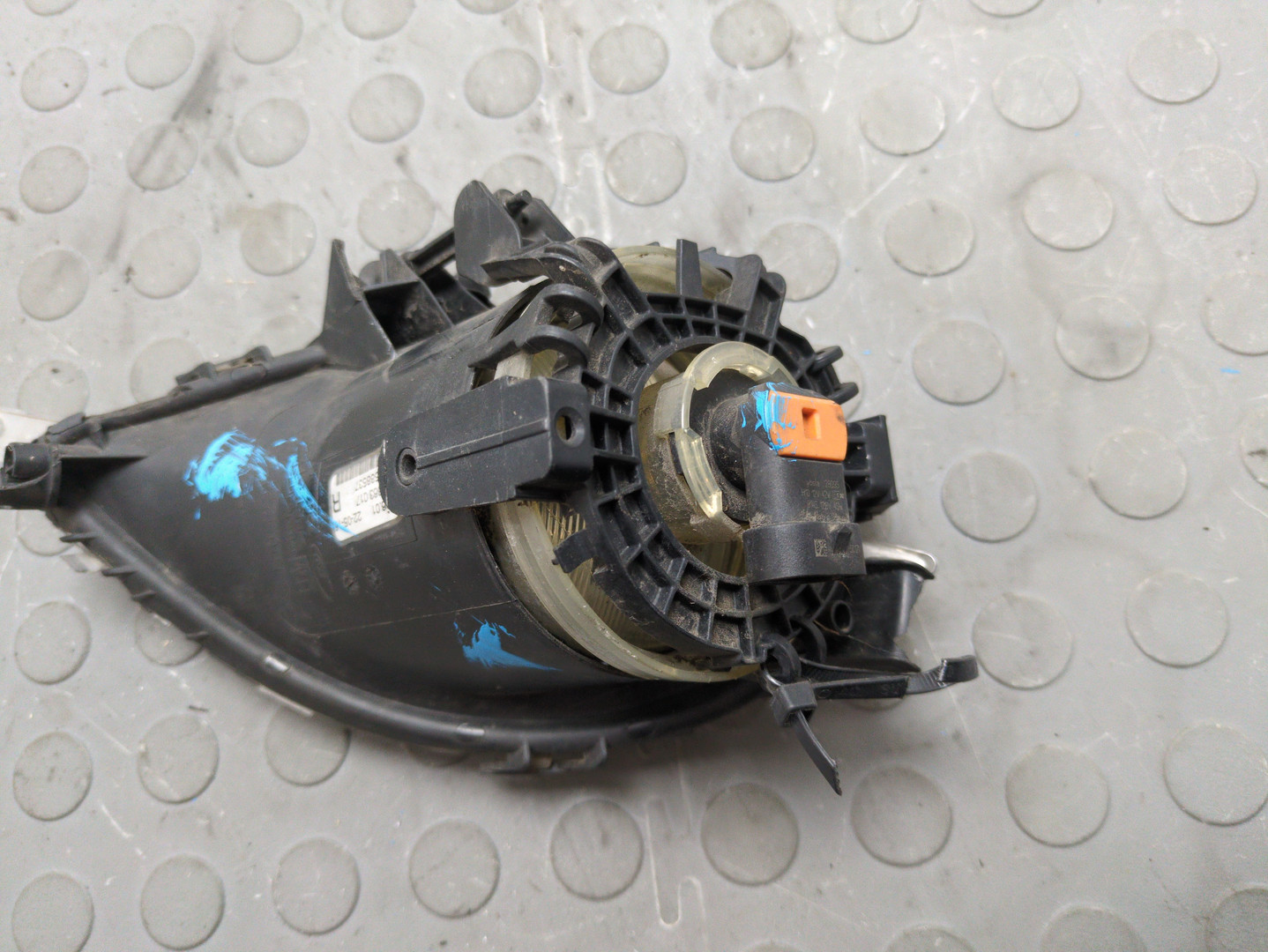 Фара противотуманная правая