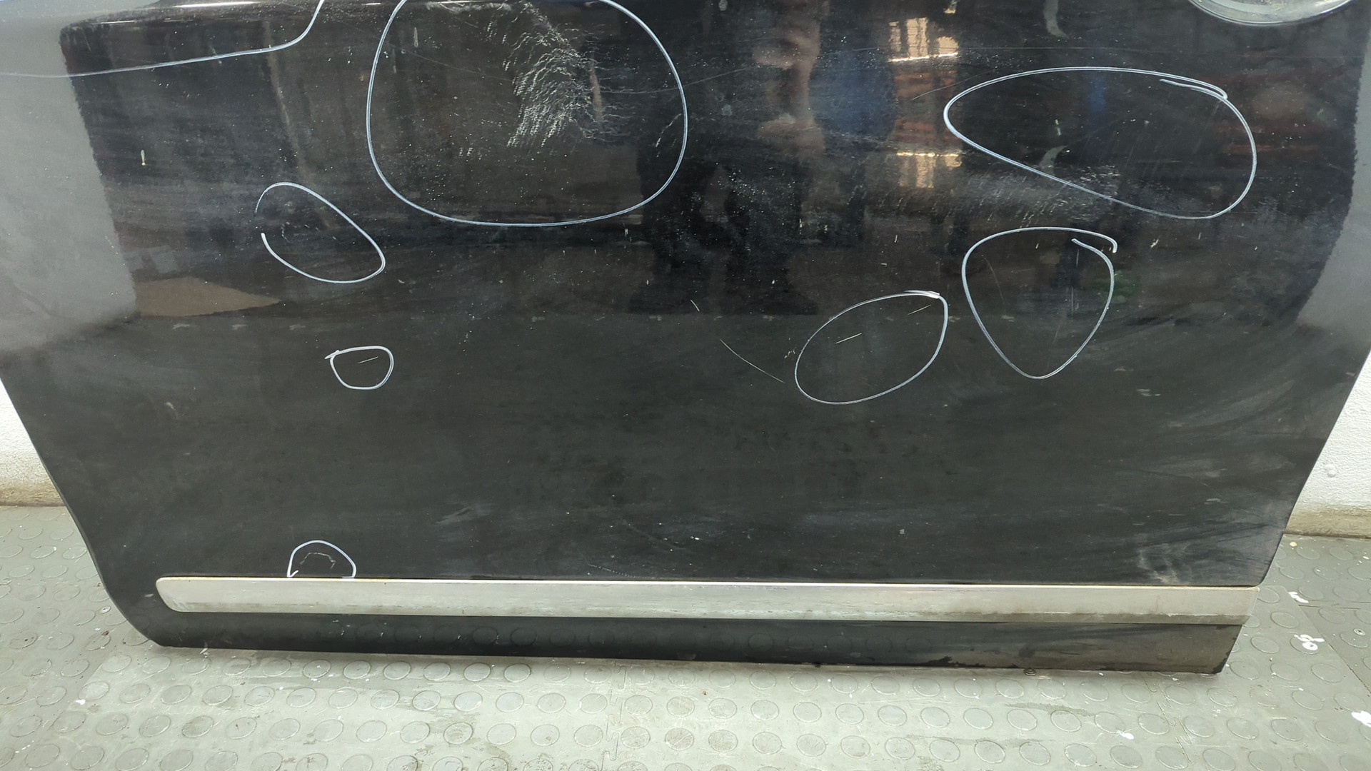 Дверь передняя левая