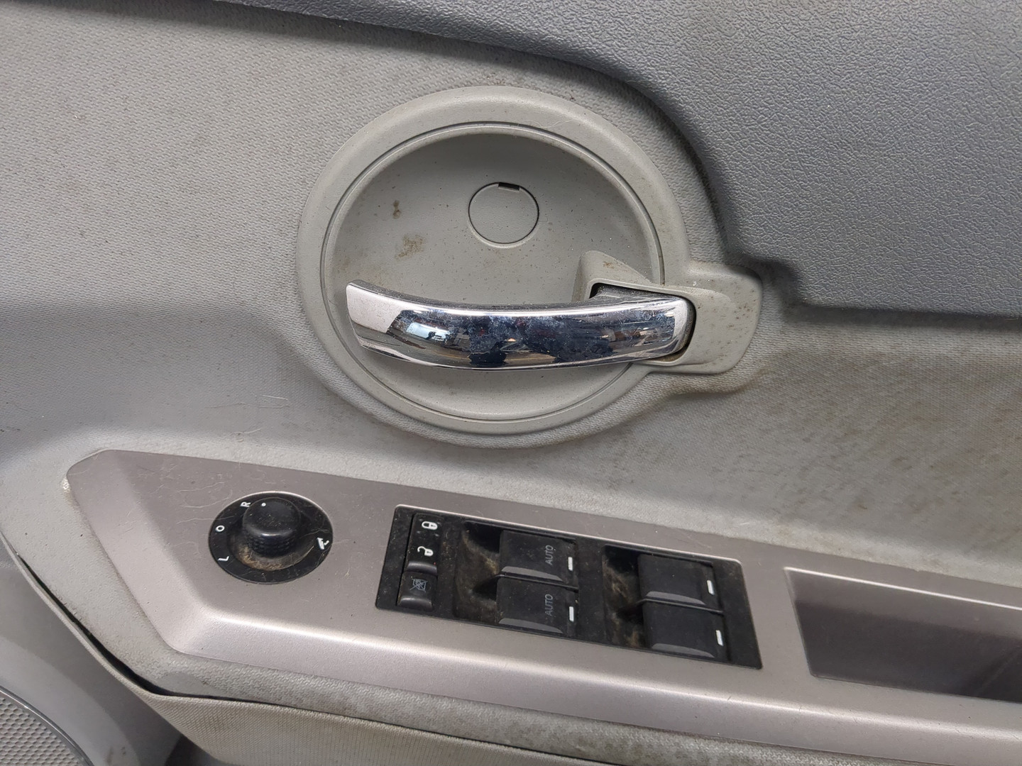 Дверь передняя правая