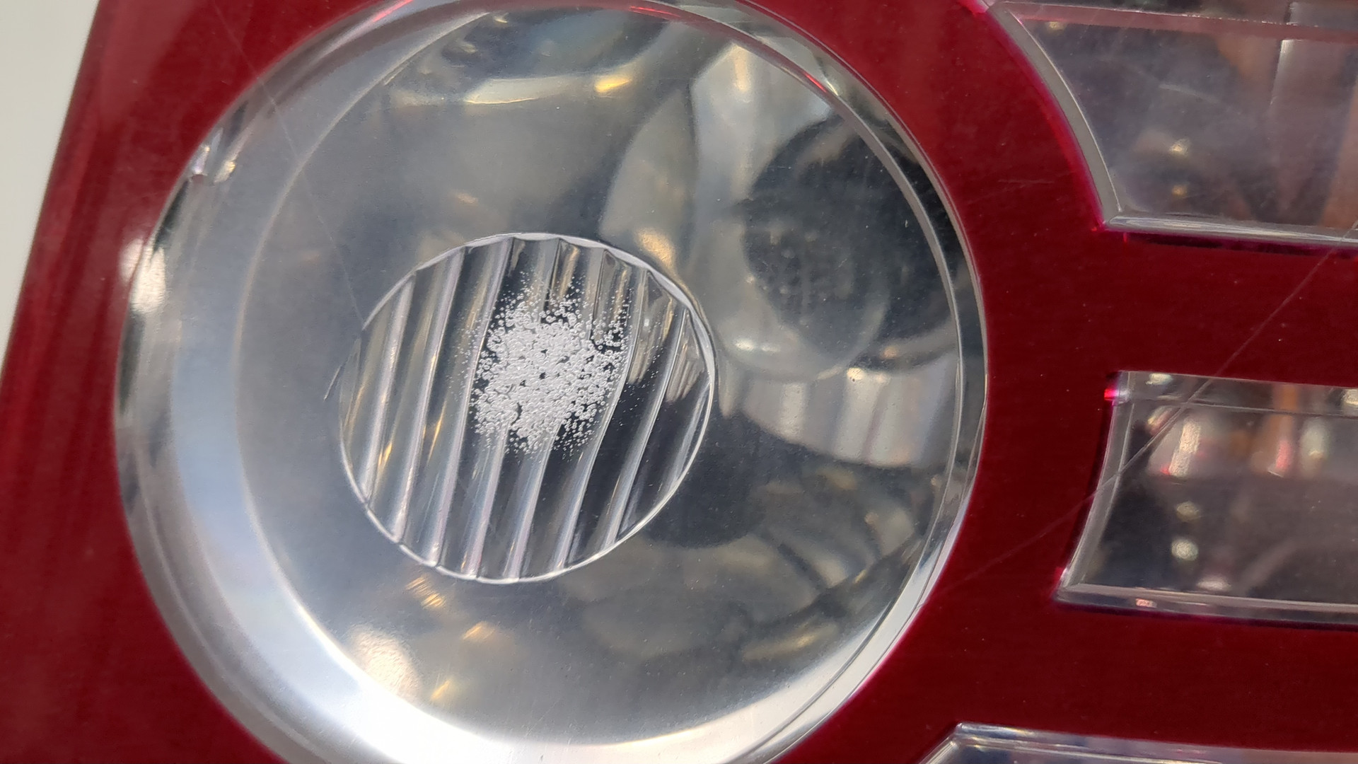 Фонарь задний правый