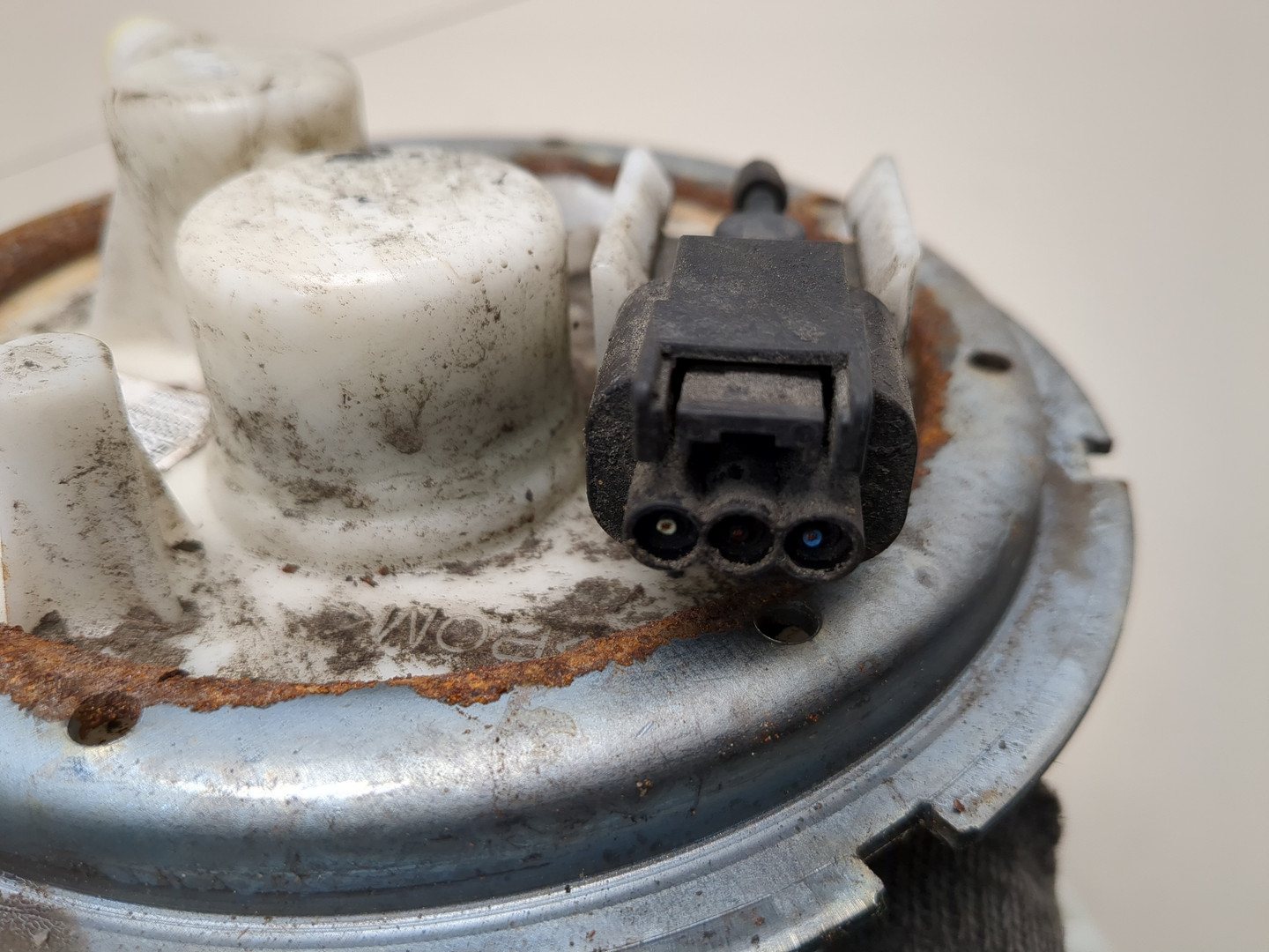 Насос топливный электрический