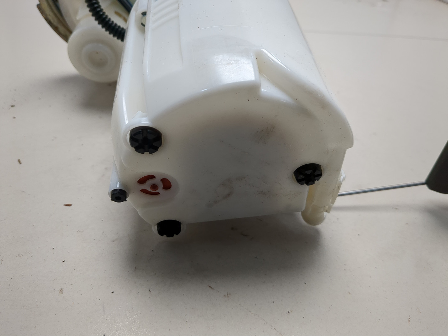 Насос топливный электрический