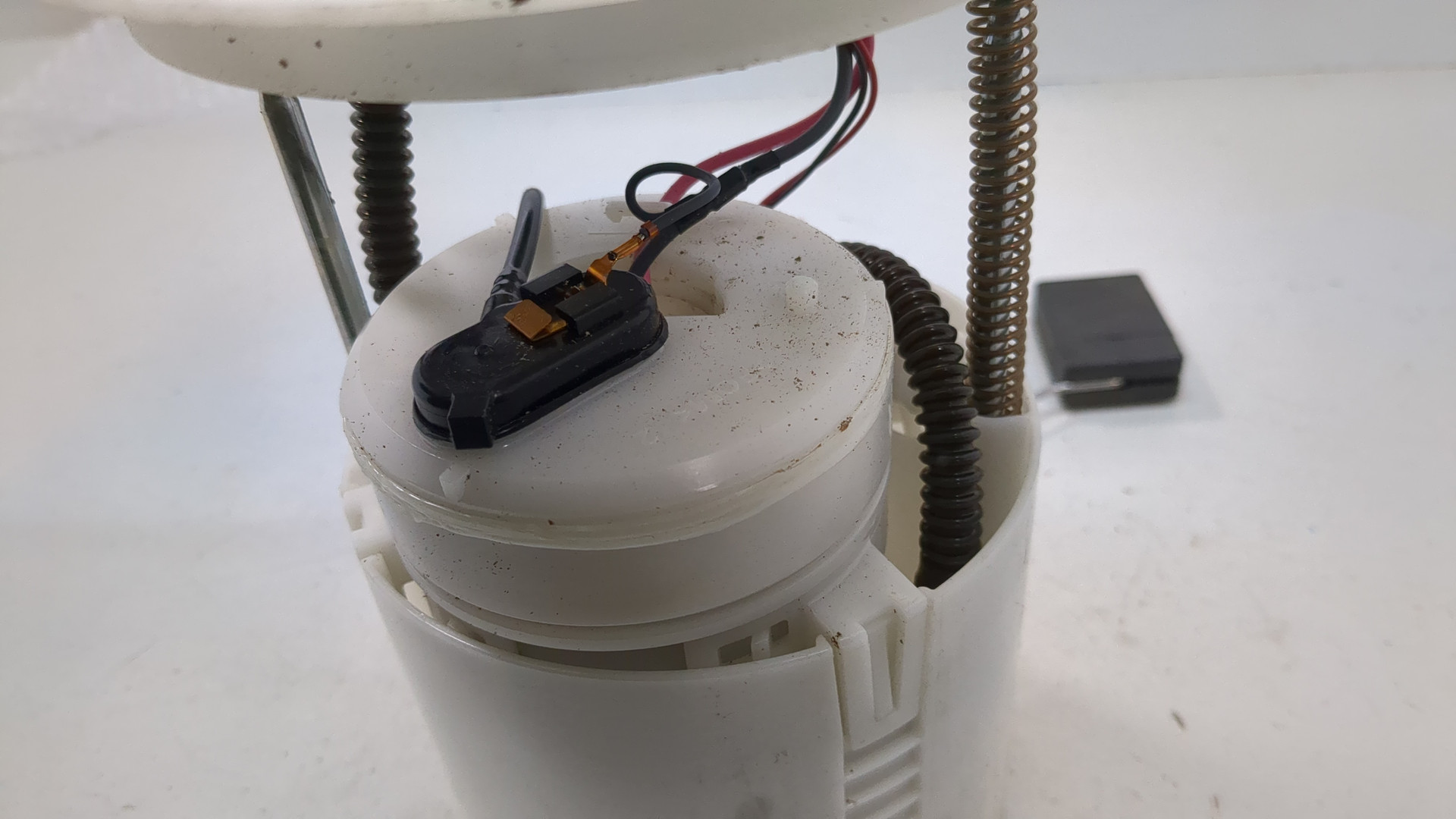 Насос топливный электрический