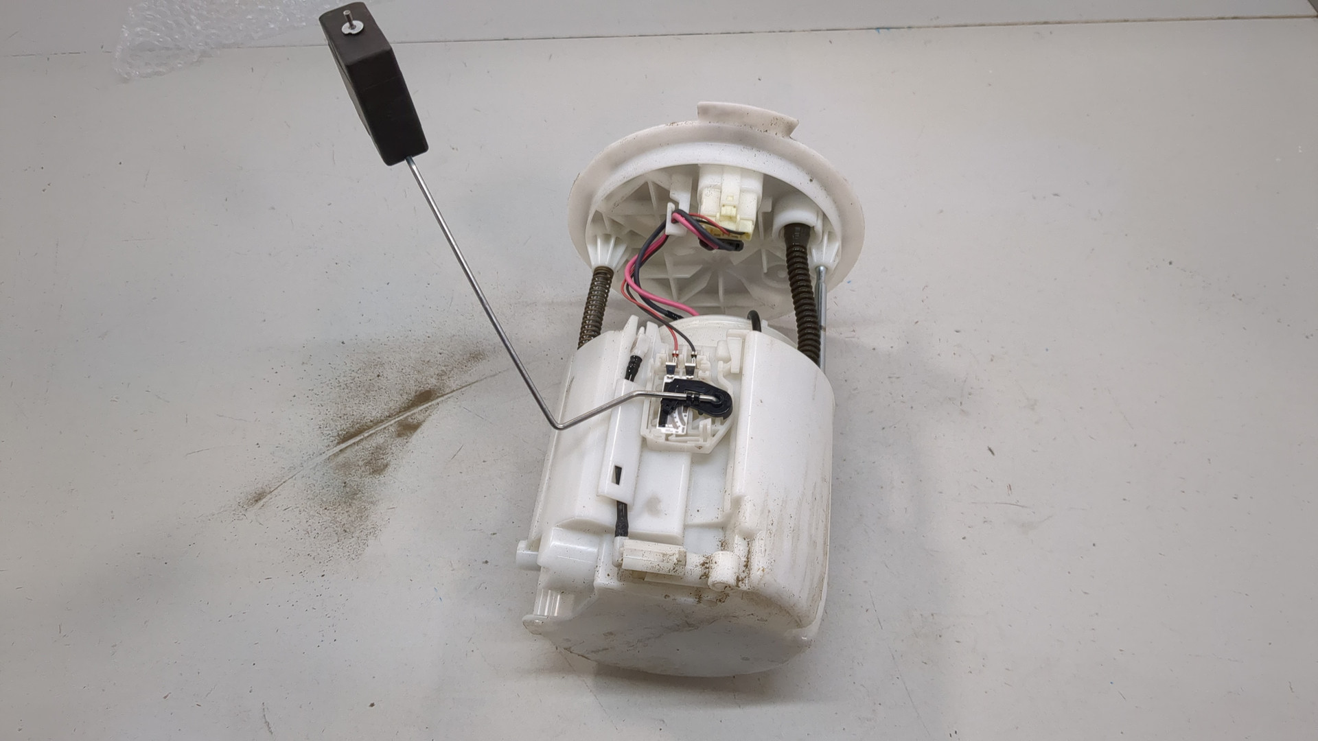 Насос топливный электрический