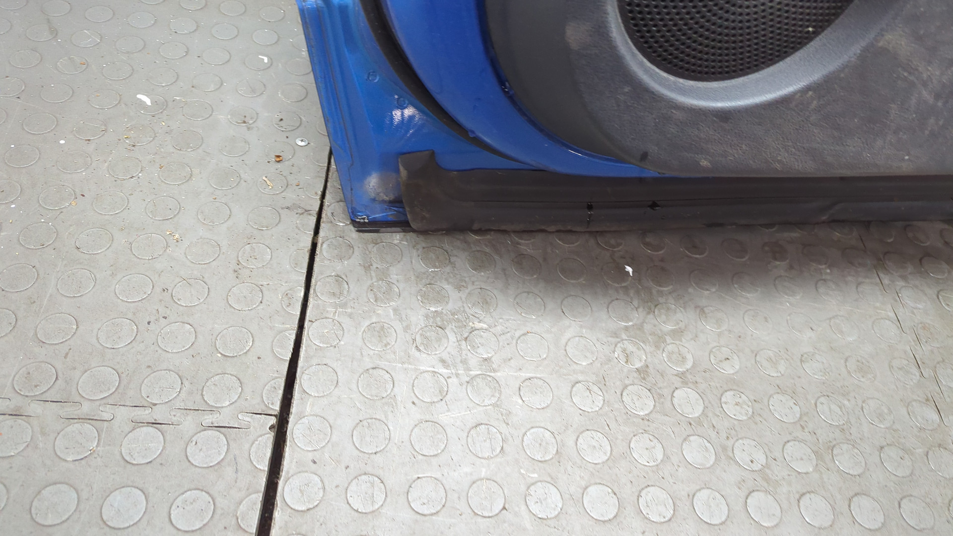 Дверь передняя правая