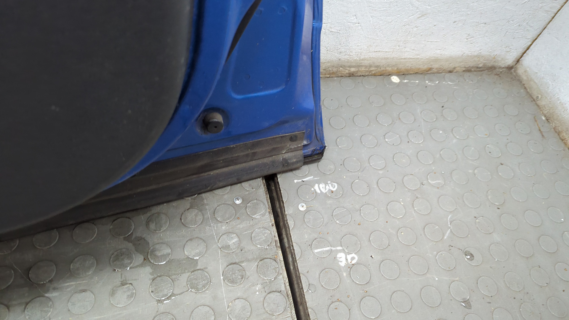 Дверь передняя правая