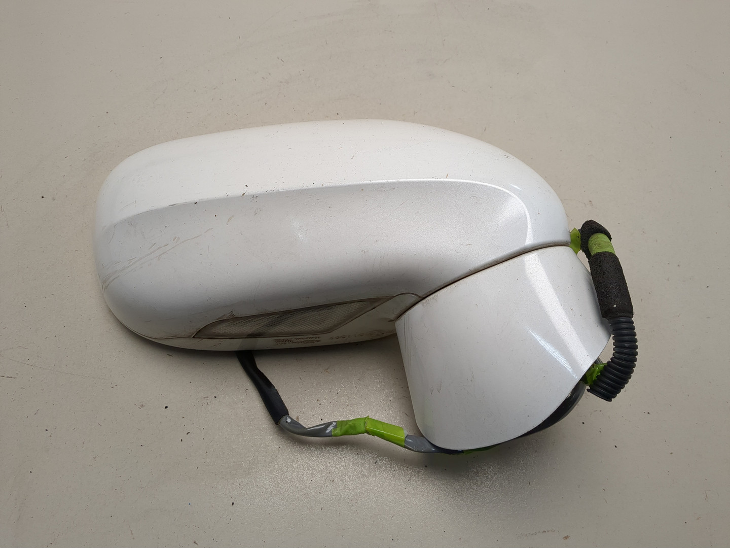 Зеркало правое электрическое