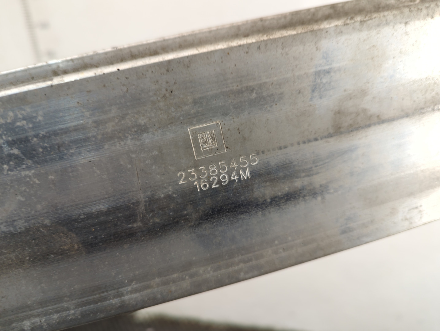 Усилитель заднего бампера