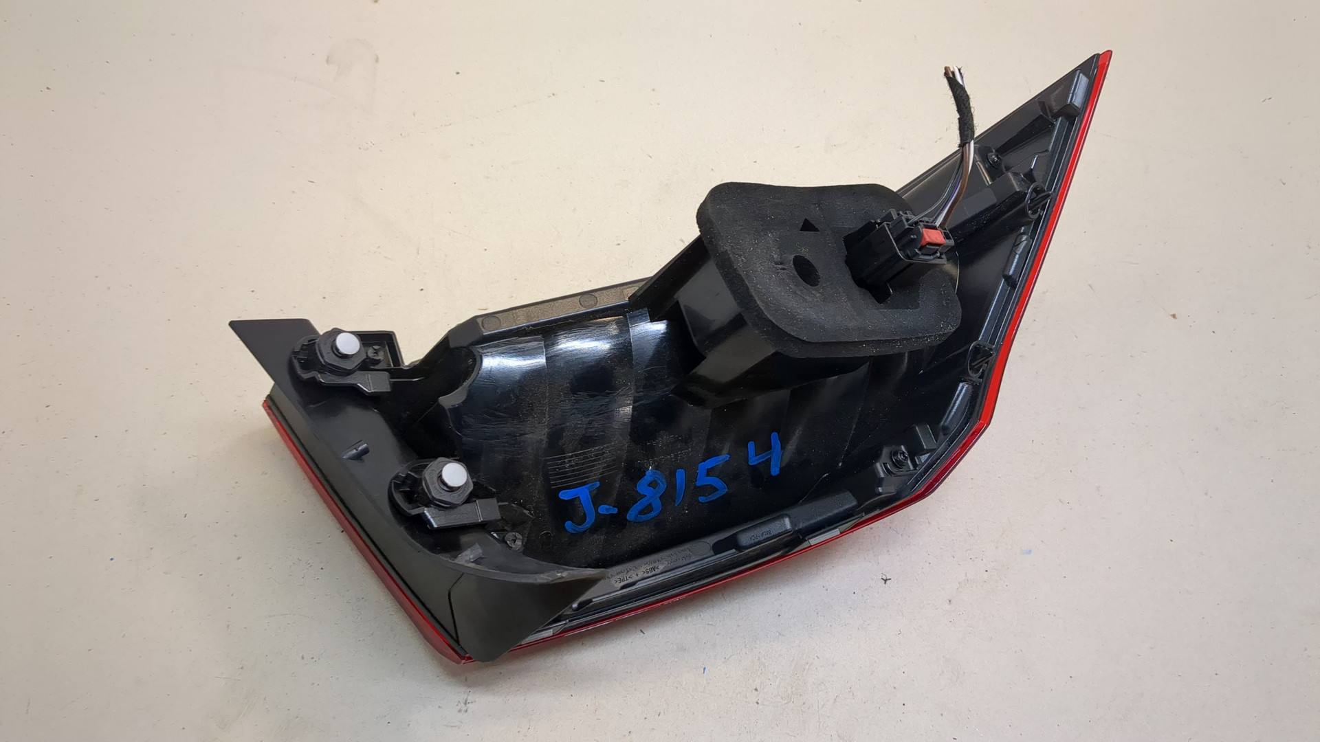 Фонарь задний правый