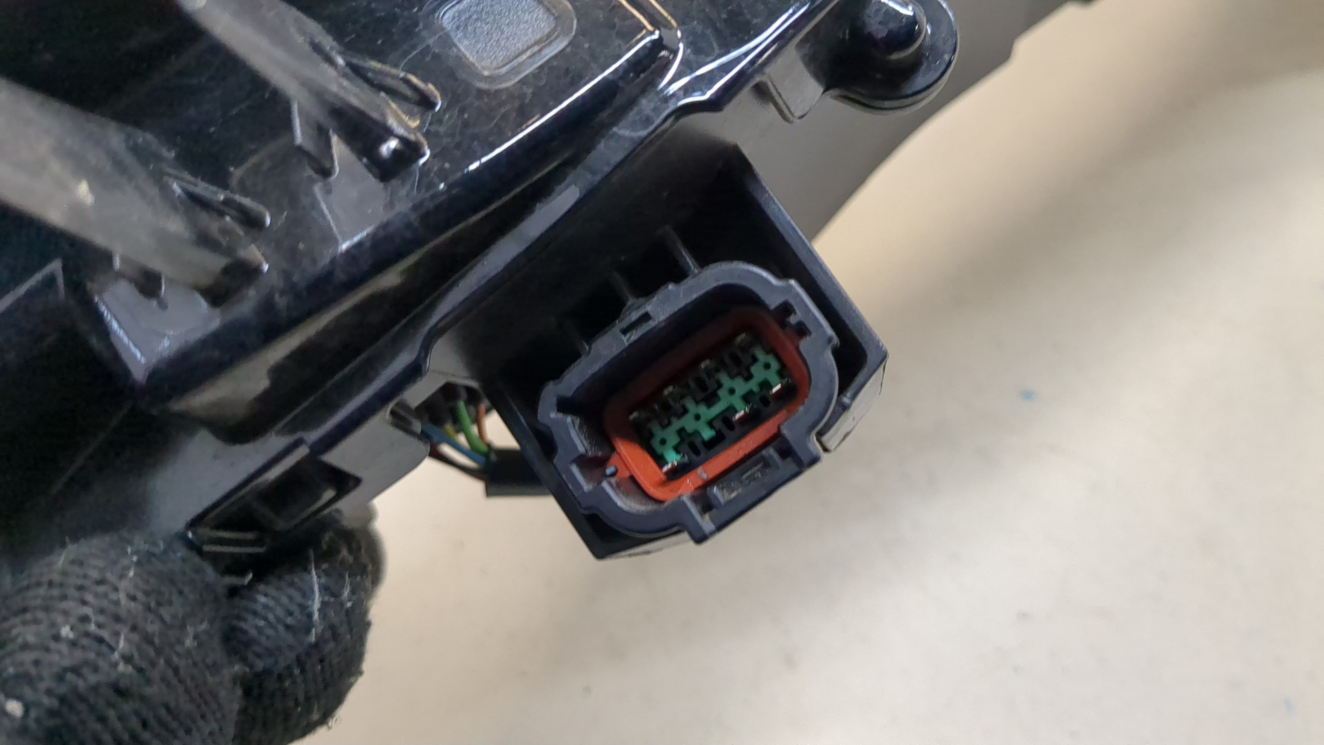 Фара дневного света левая (ходовые огни)