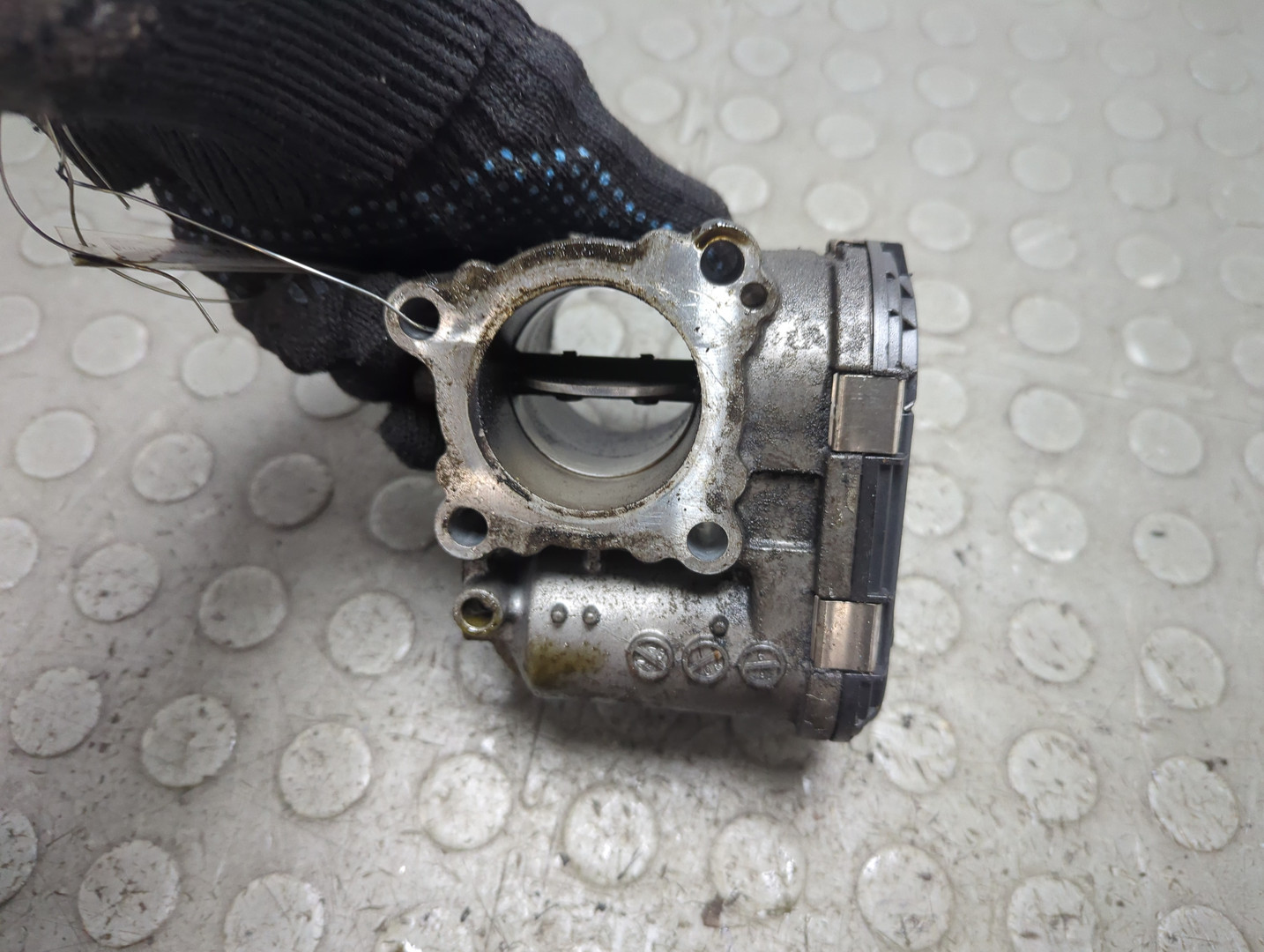 Заслонка дроссельная электрическая