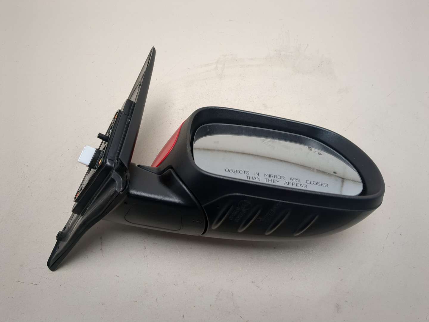 Зеркало правое электрическое