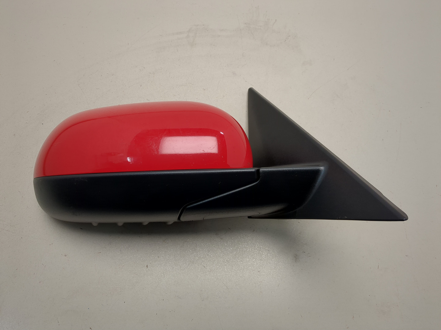 Зеркало правое электрическое