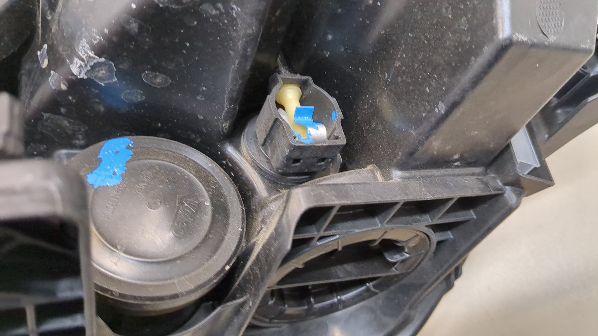 Фара правая