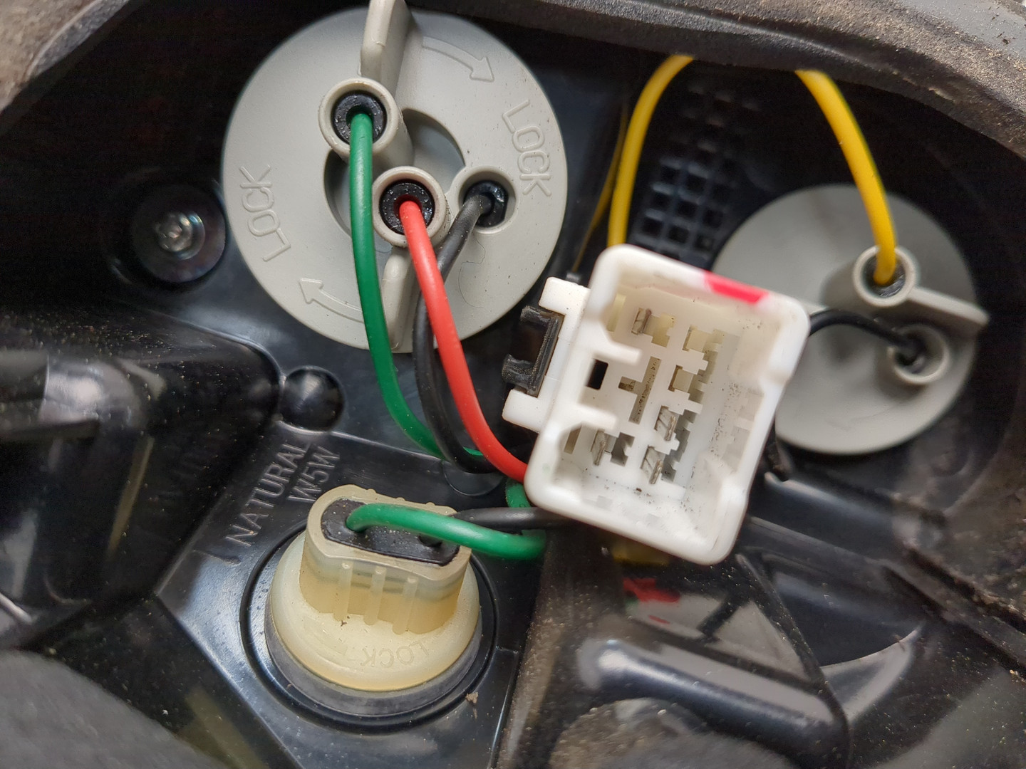 Фонарь задний правый