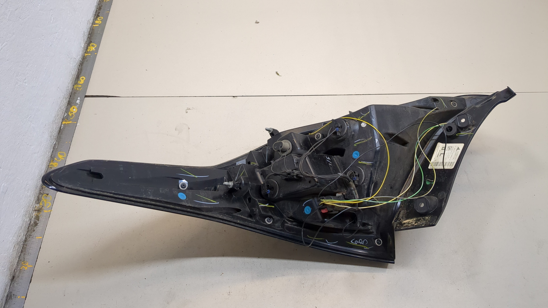 Фонарь задний левый