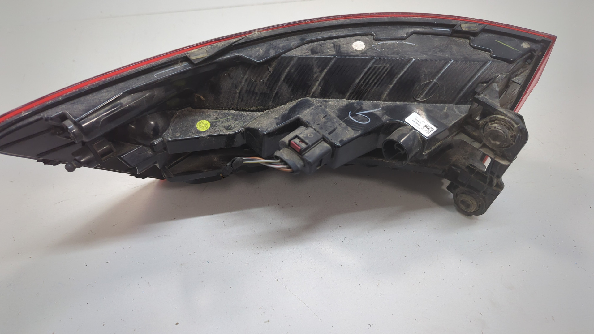 Фонарь задний правый