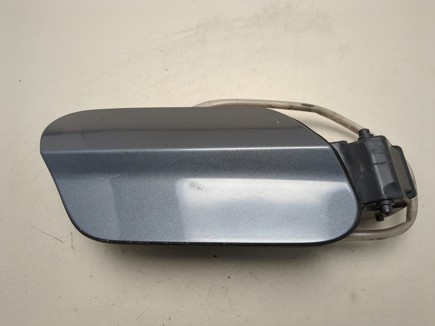 Лючок бензобака