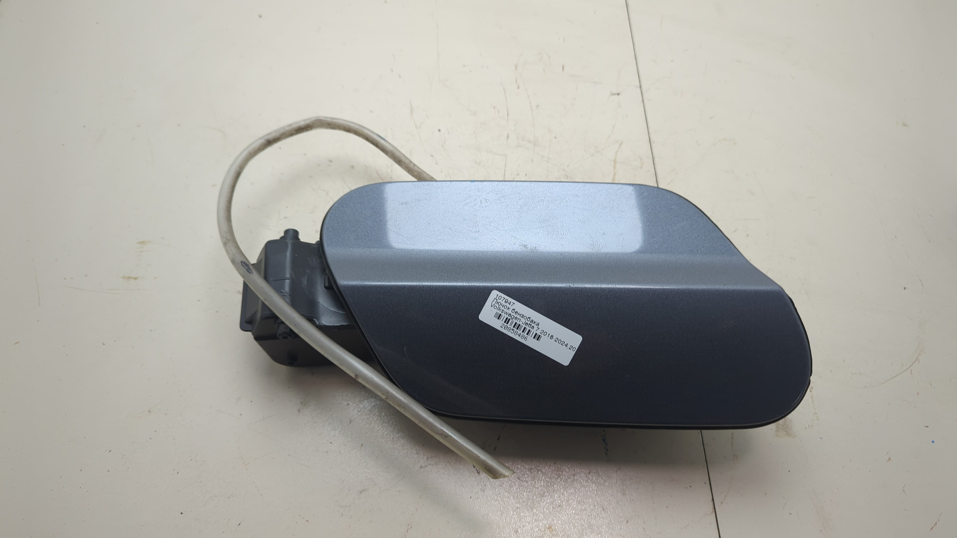 Лючок бензобака