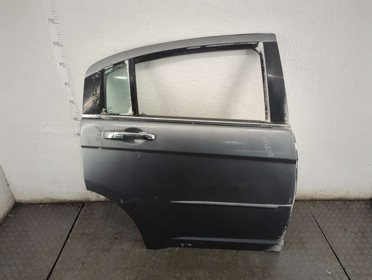 Дверь задняя правая