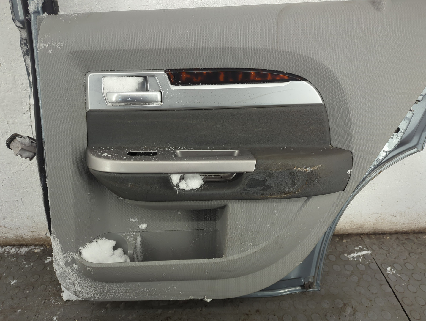 Дверь задняя правая