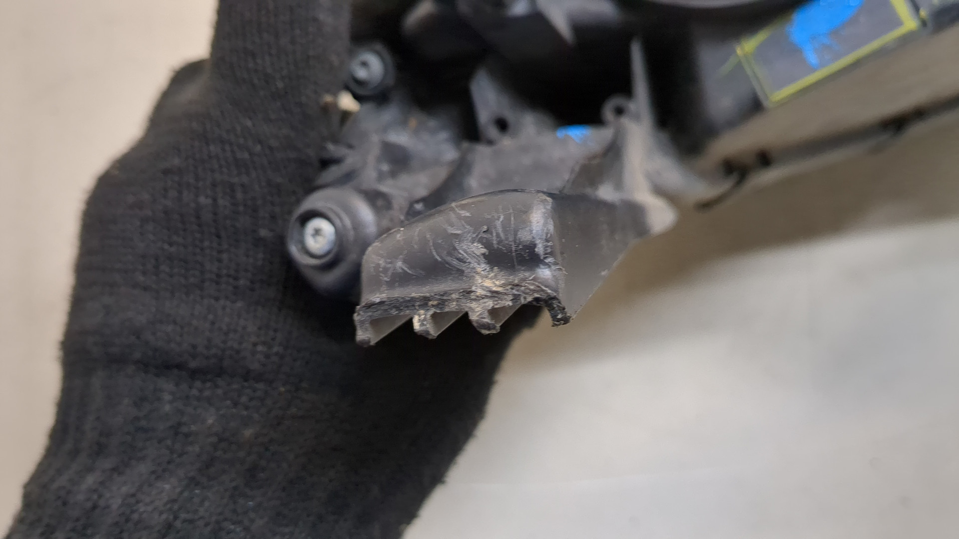 Фара правая