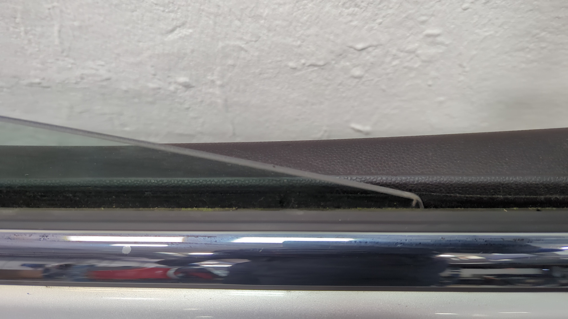 Дверь задняя левая