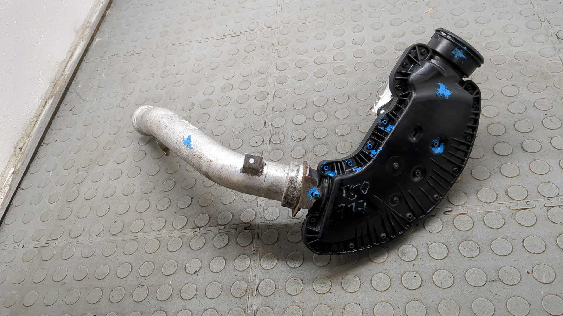 Патрубок интеркулера