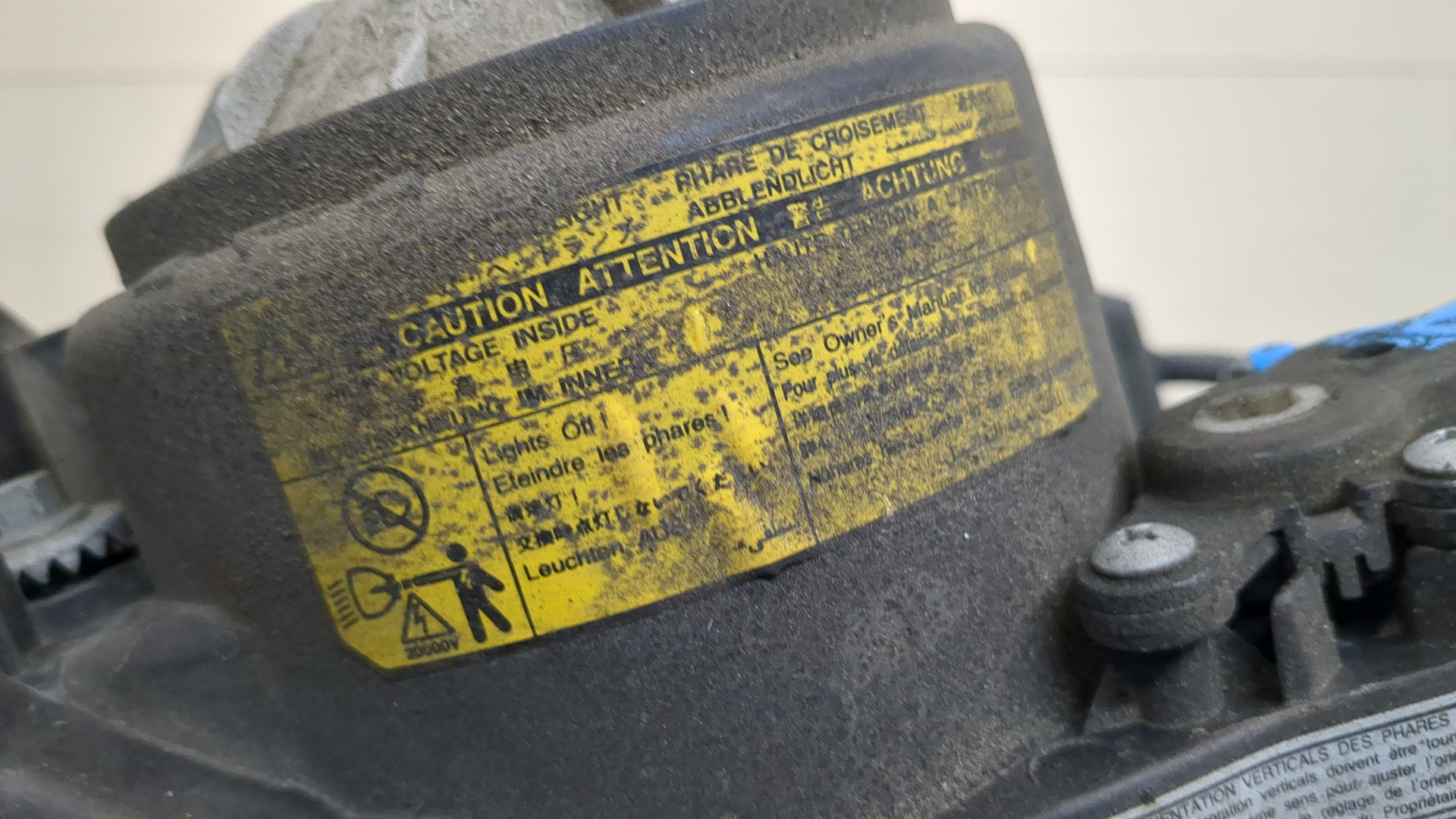 Фара правая