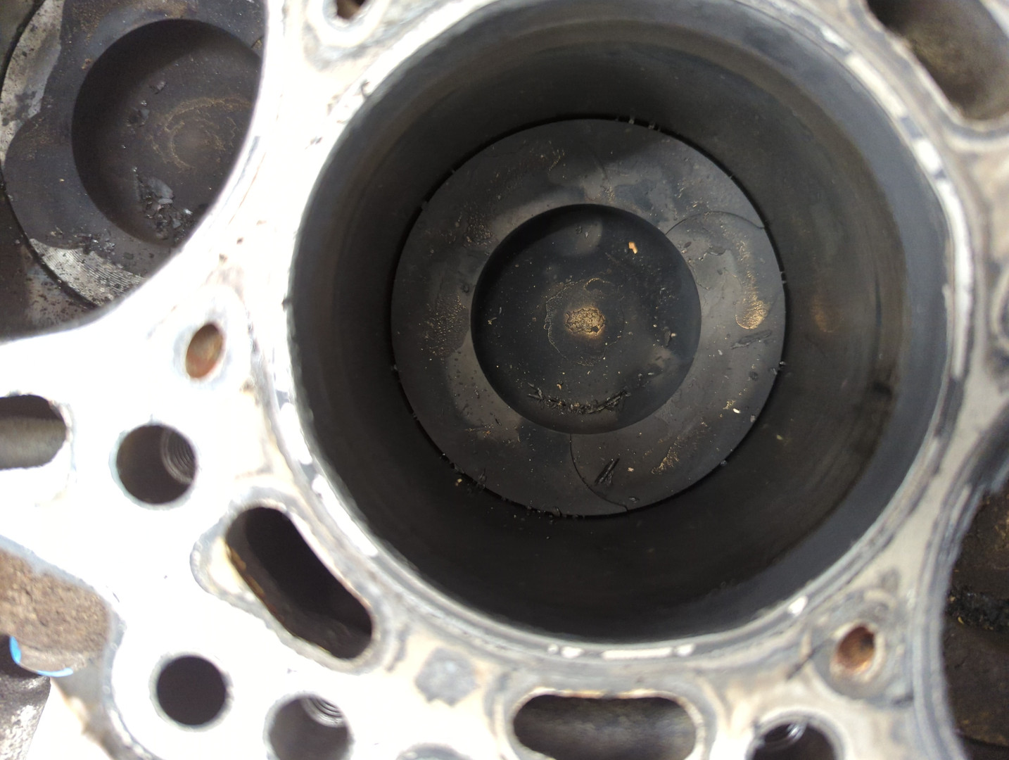 Блок двигателя