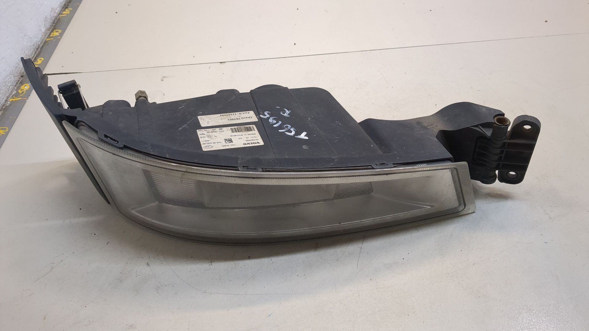 Фара противотуманная правая