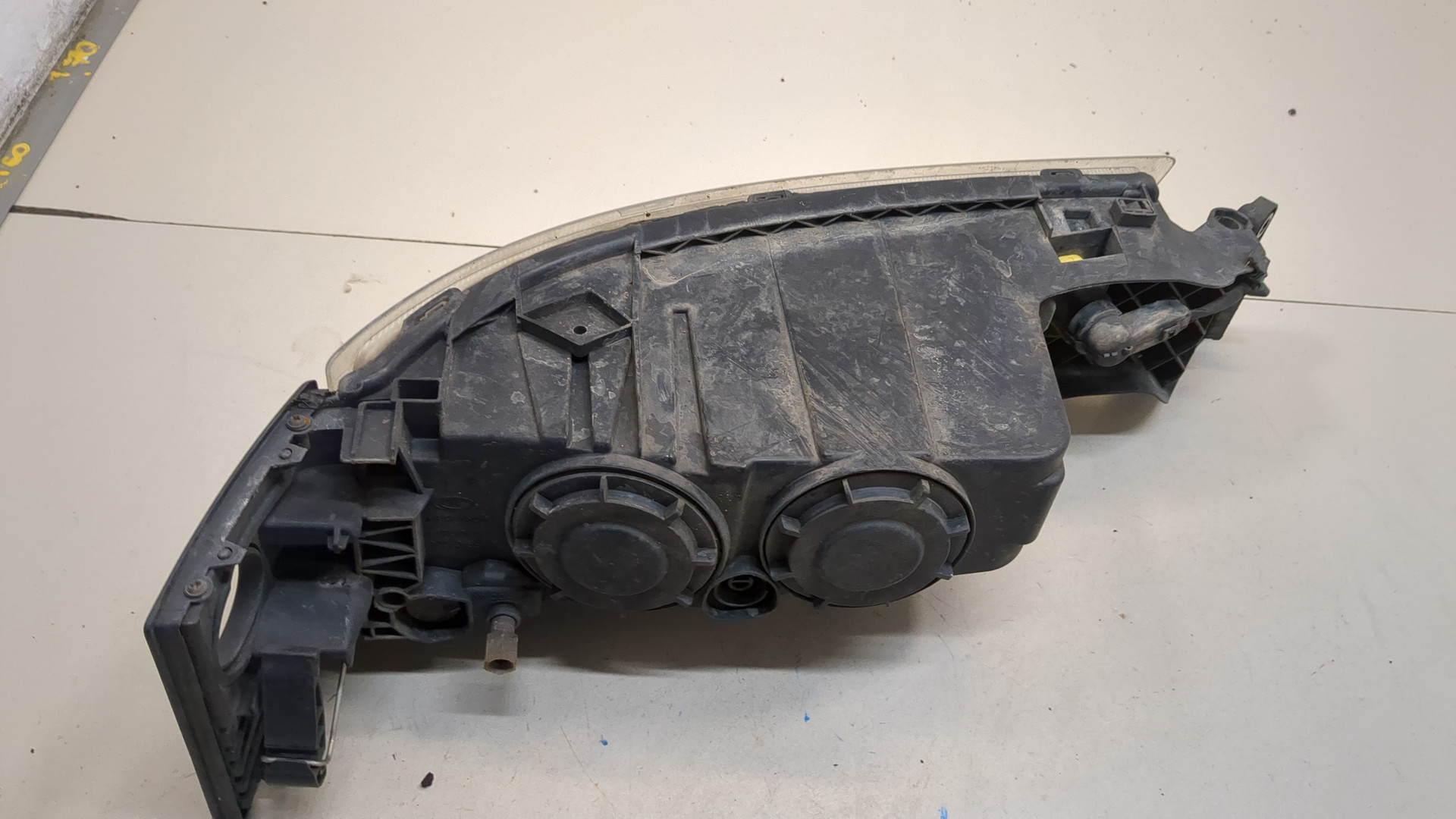 Фара противотуманная правая