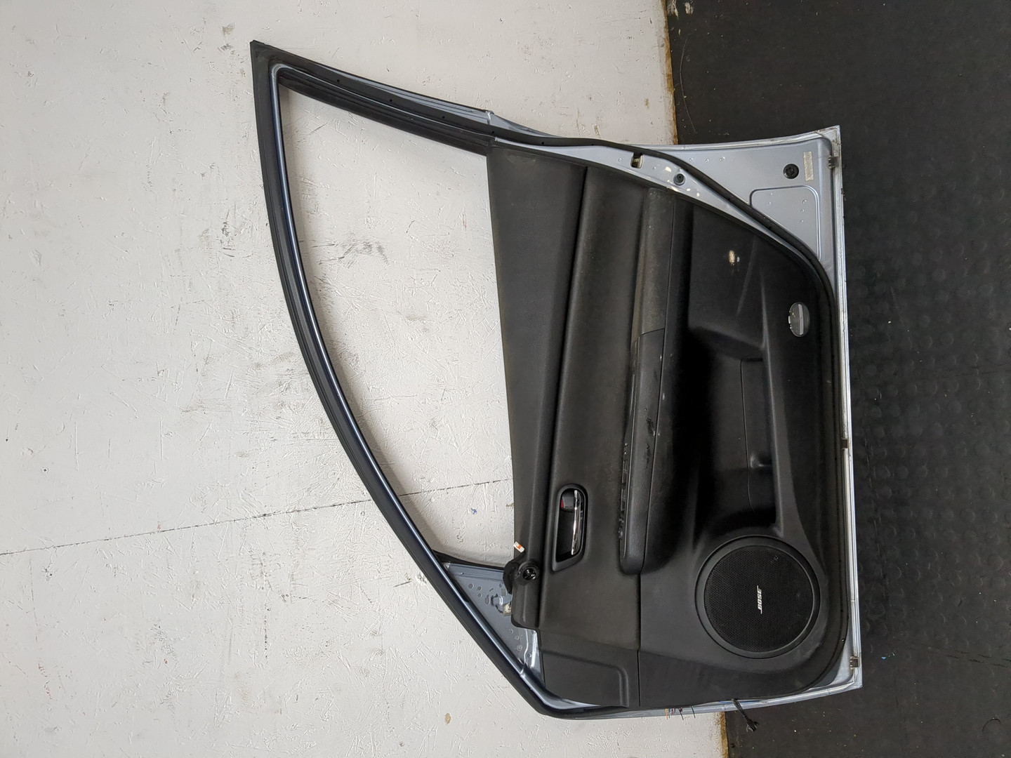 Дверь передняя правая