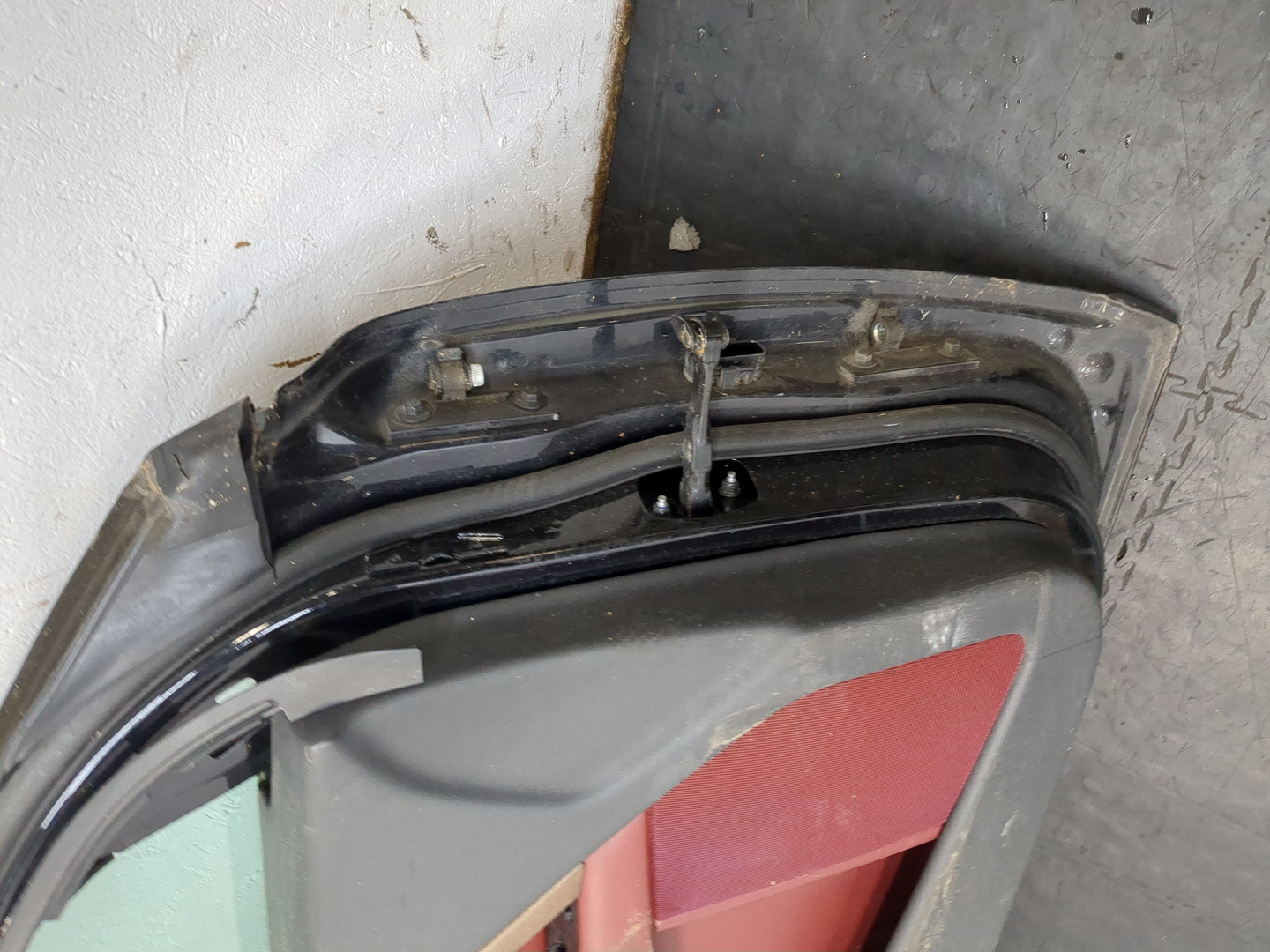 Дверь передняя левая