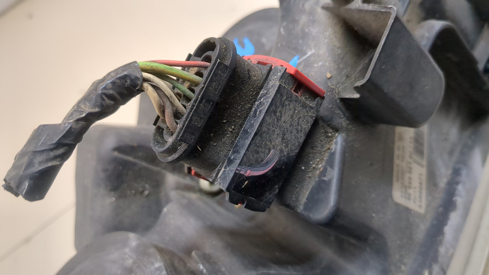 Фара правая