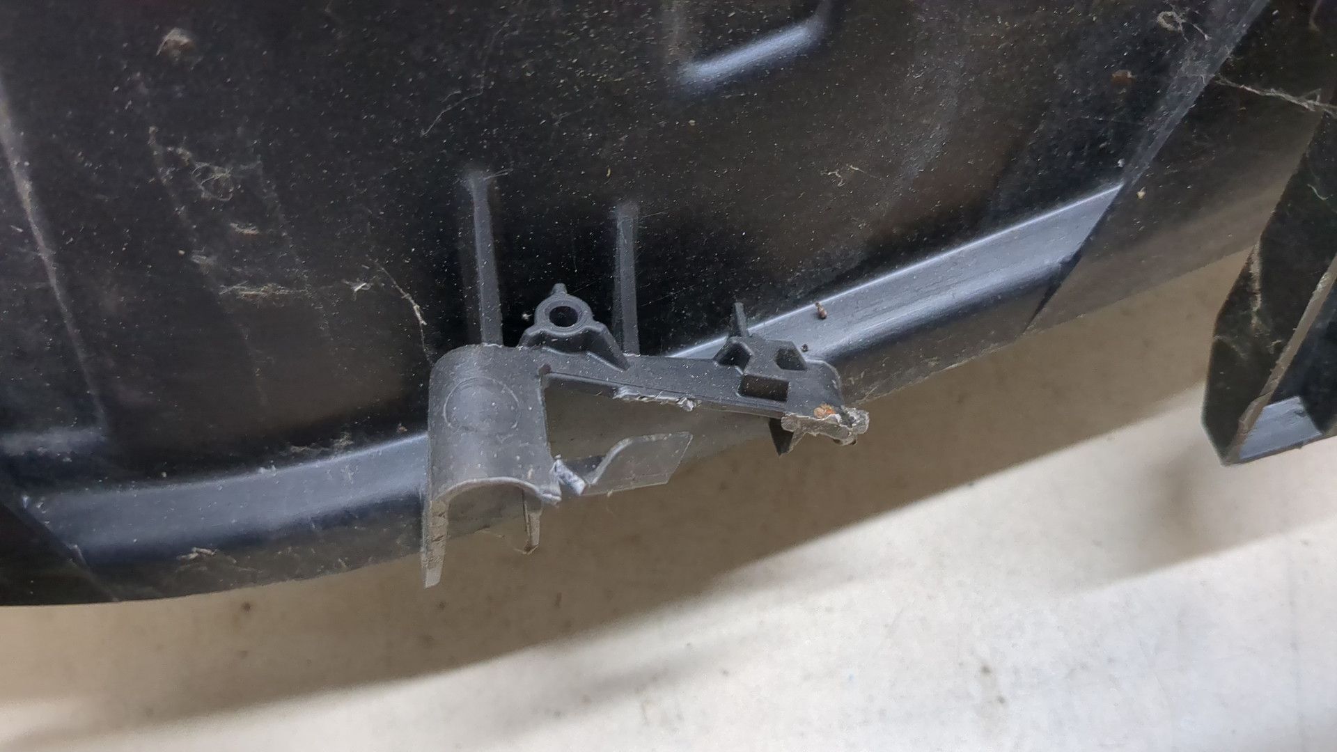 Фара правая