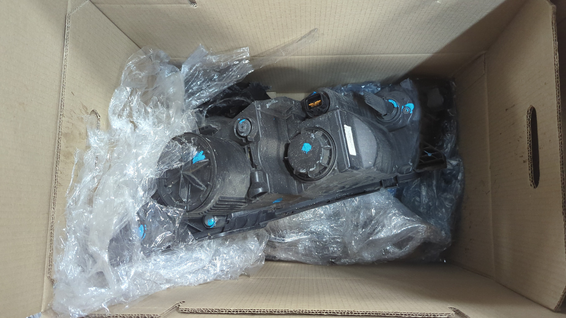 Фара правая