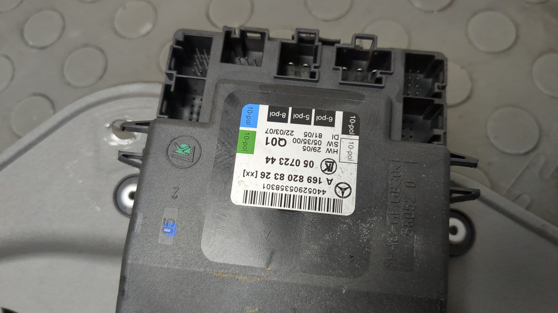 Стеклоподъемник электр. передний левый