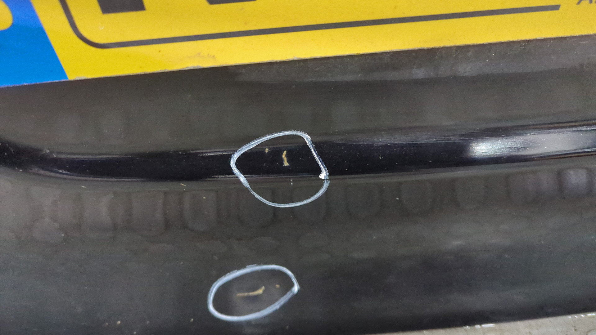 Дверь багажника