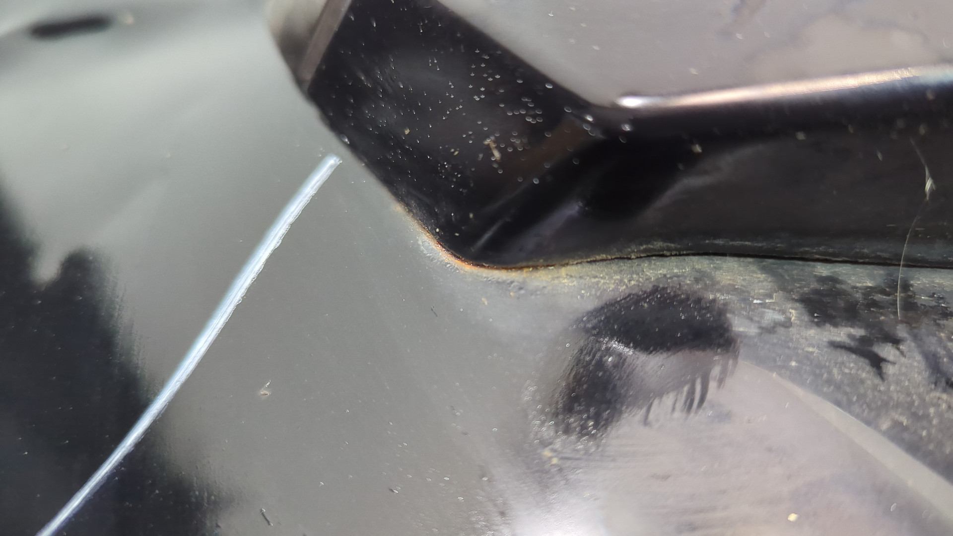 Дверь багажника