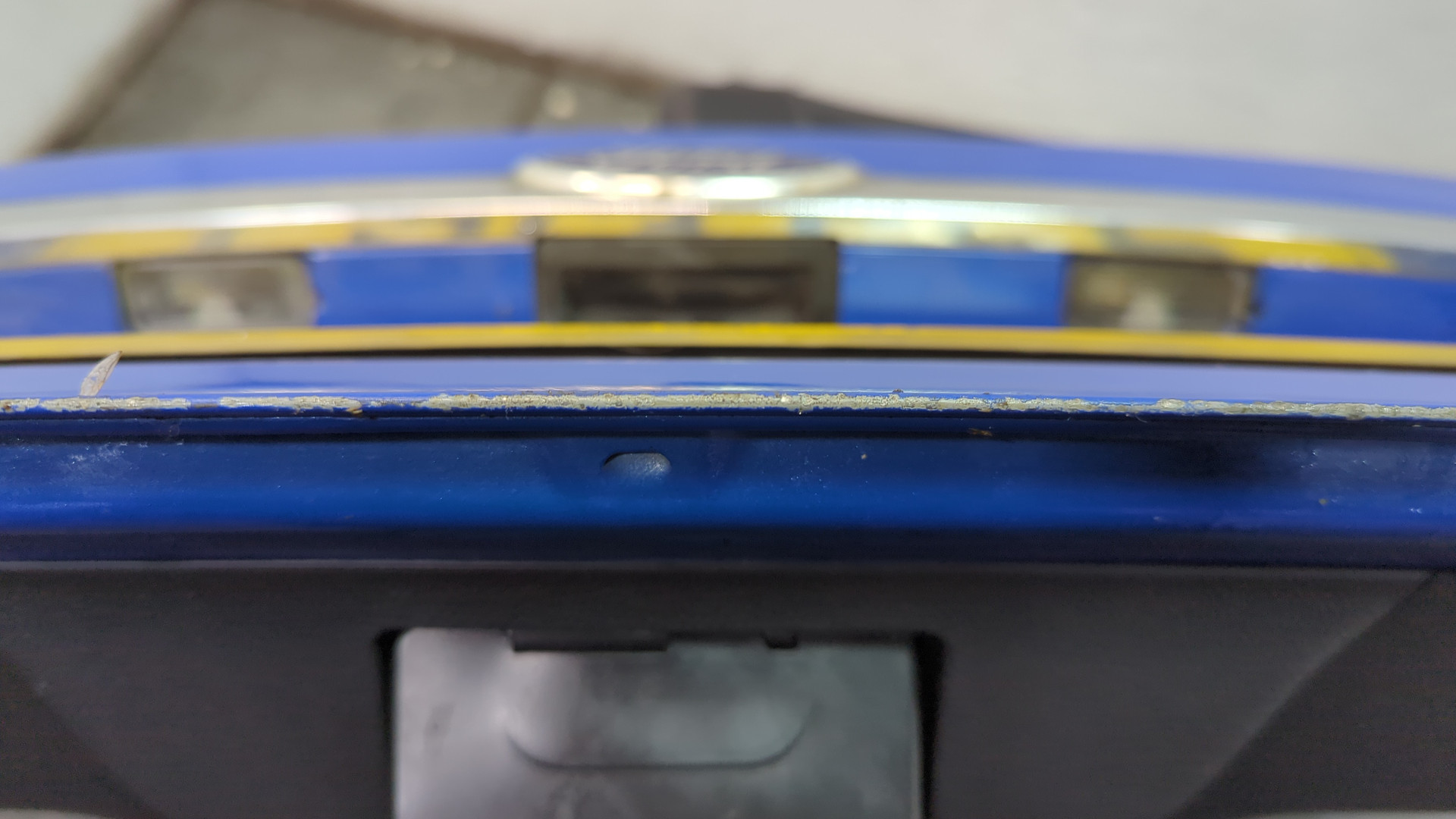 Дверь багажника