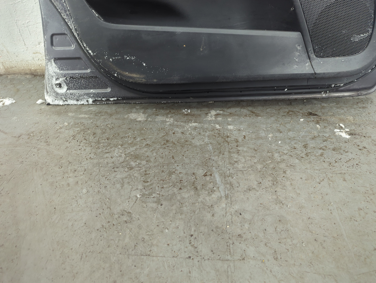 Дверь передняя левая