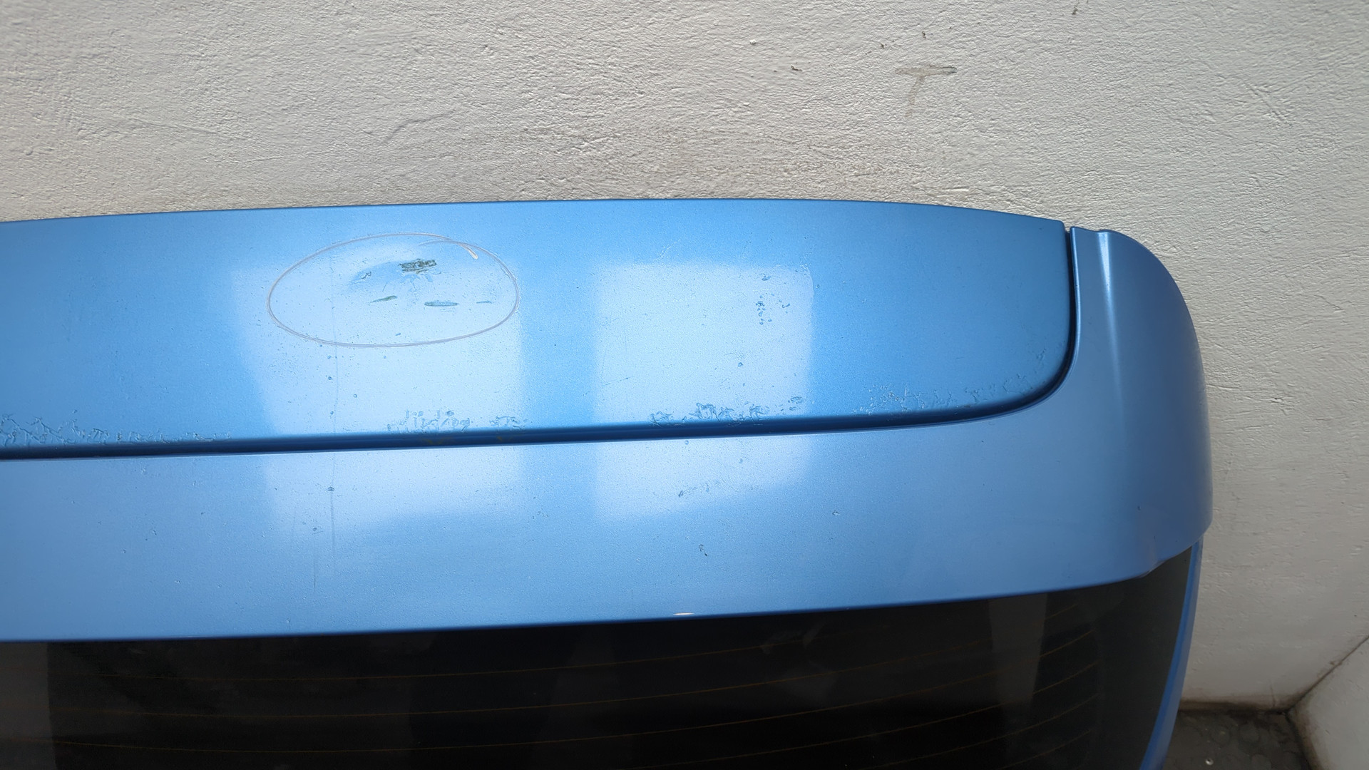 Дверь багажника