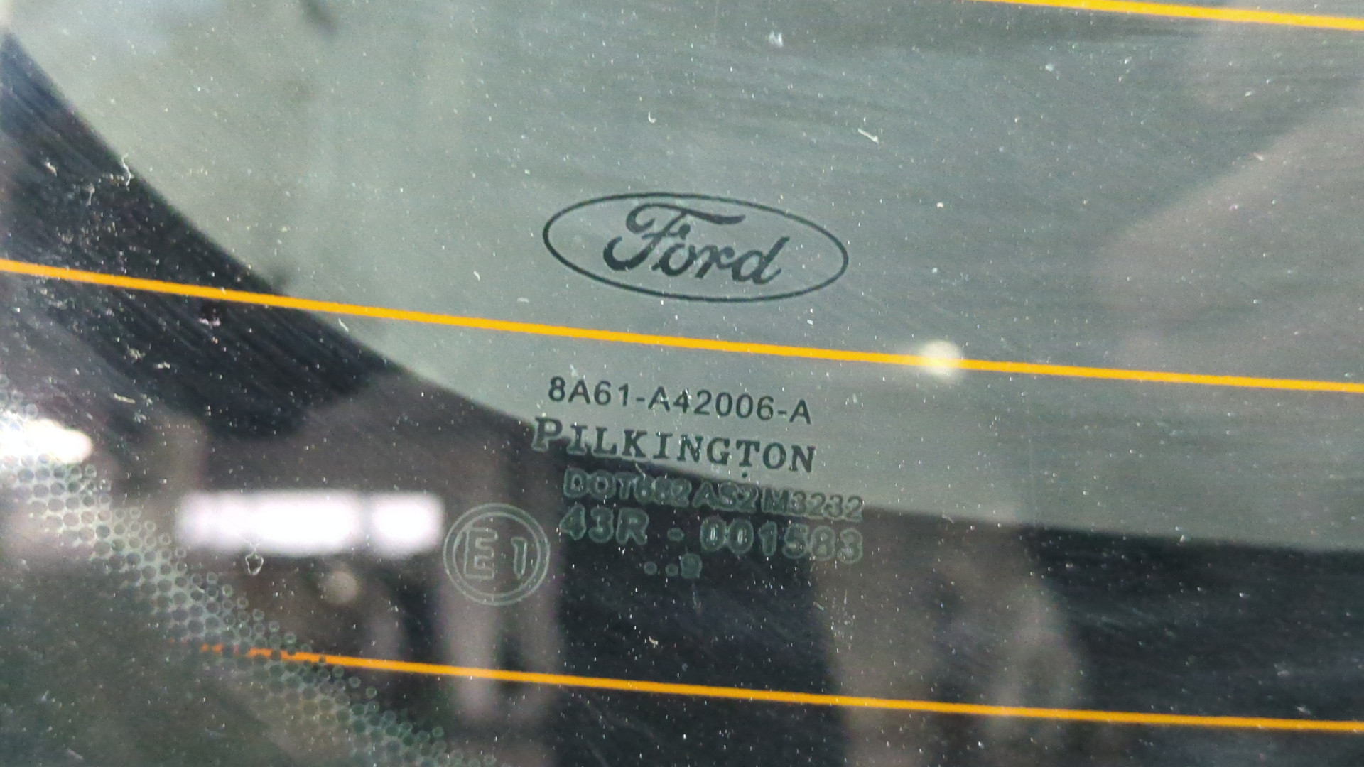 Дверь багажника