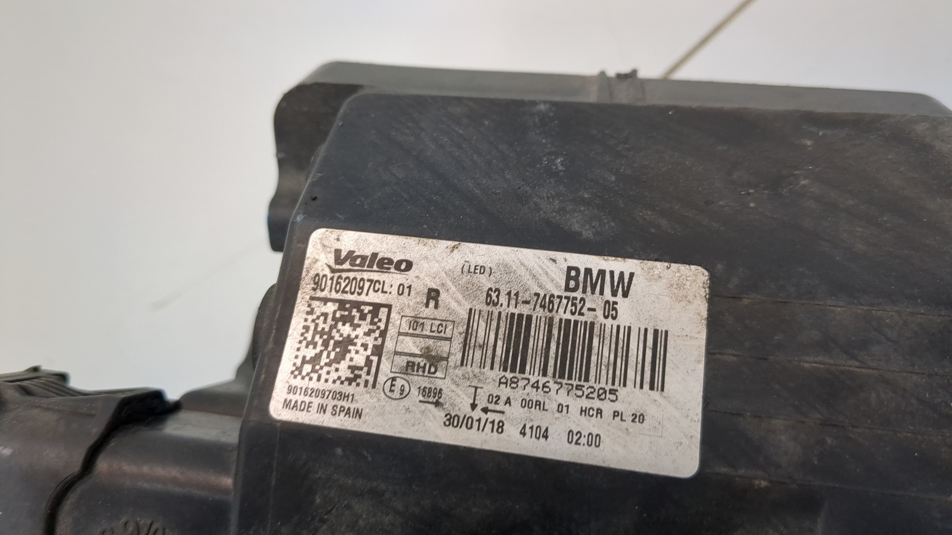 Фара правая