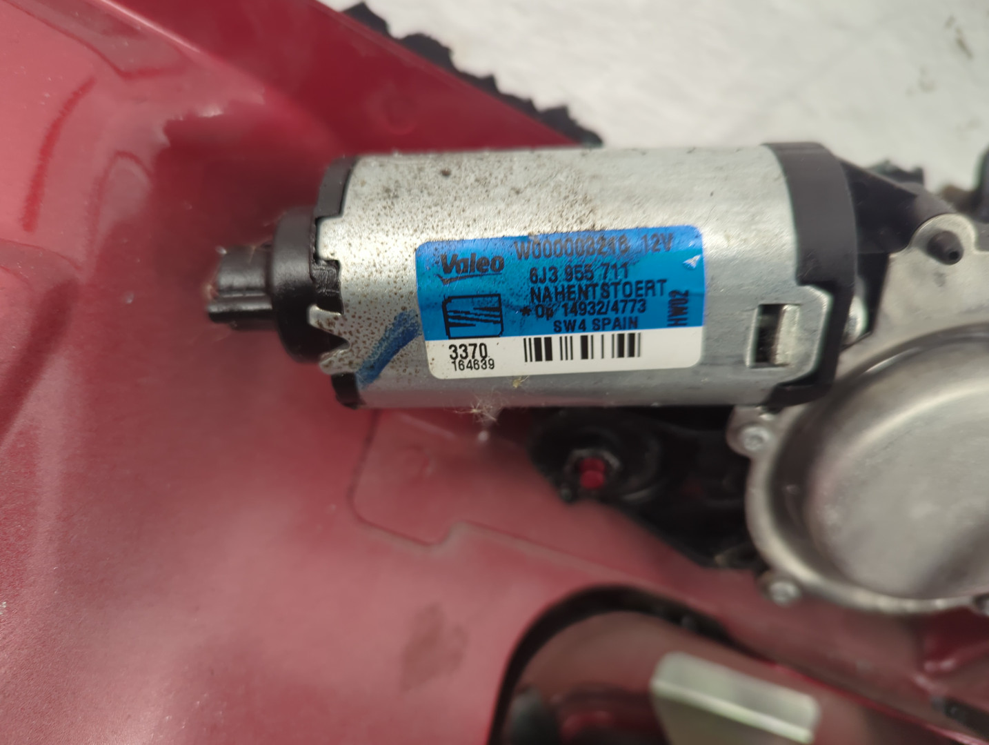 Дверь багажника