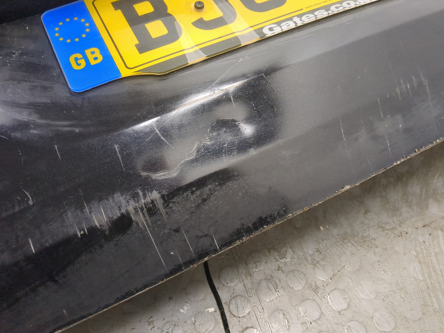 Дверь багажника