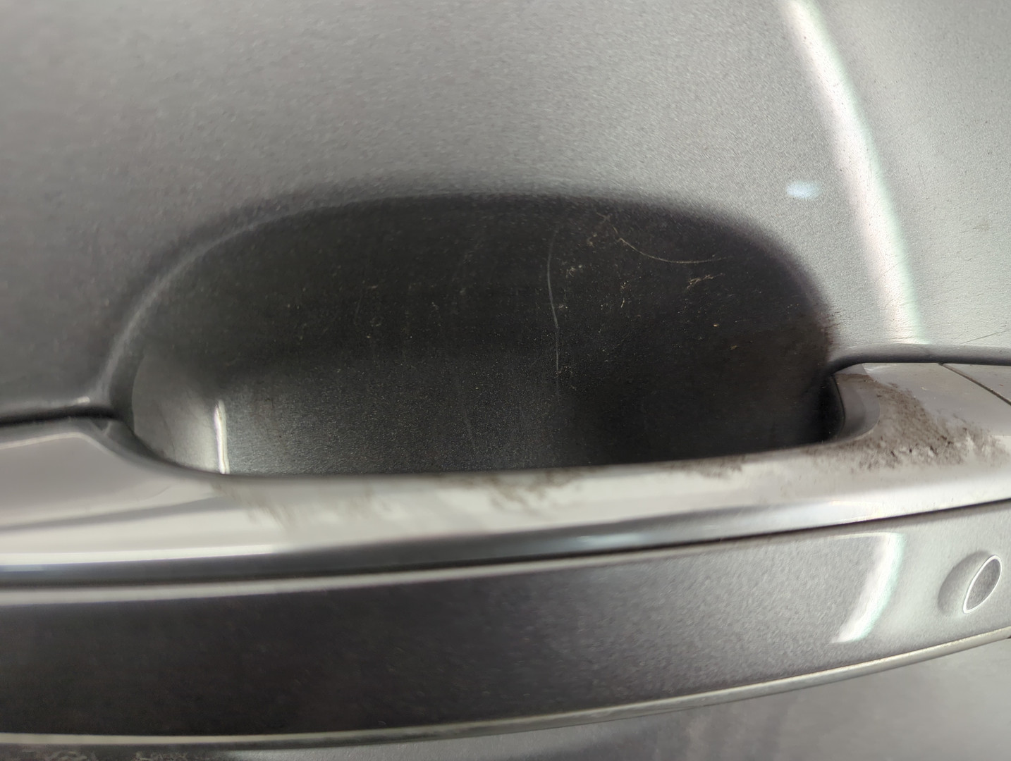 Дверь передняя левая